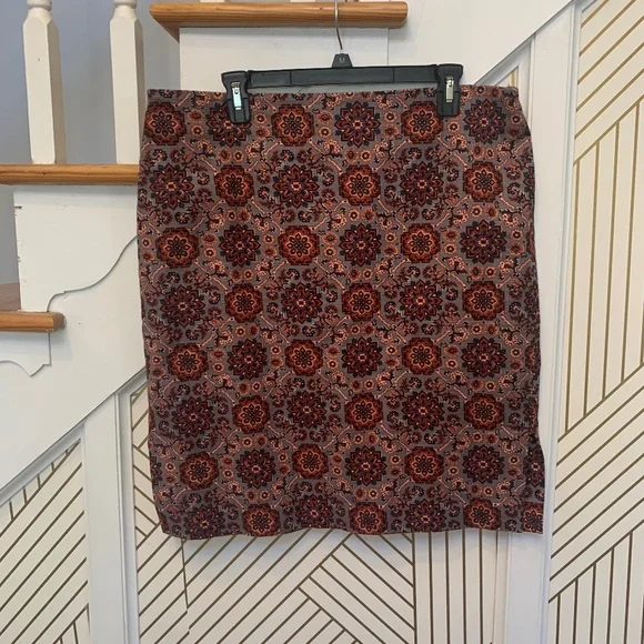 Loft Plus Printed Skirt - Picture 1 of 4